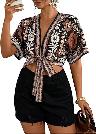 SOLY HUX Women's Plus Size Floral V-Neck Boho Crop Top