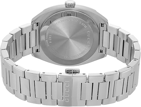 新品未使用　GUCCI　腕時計　ダイヤ　YA142404　GG2570 GUCCI 【新品】グッチ GG2570 ダイヤ ユニセックス YA142404