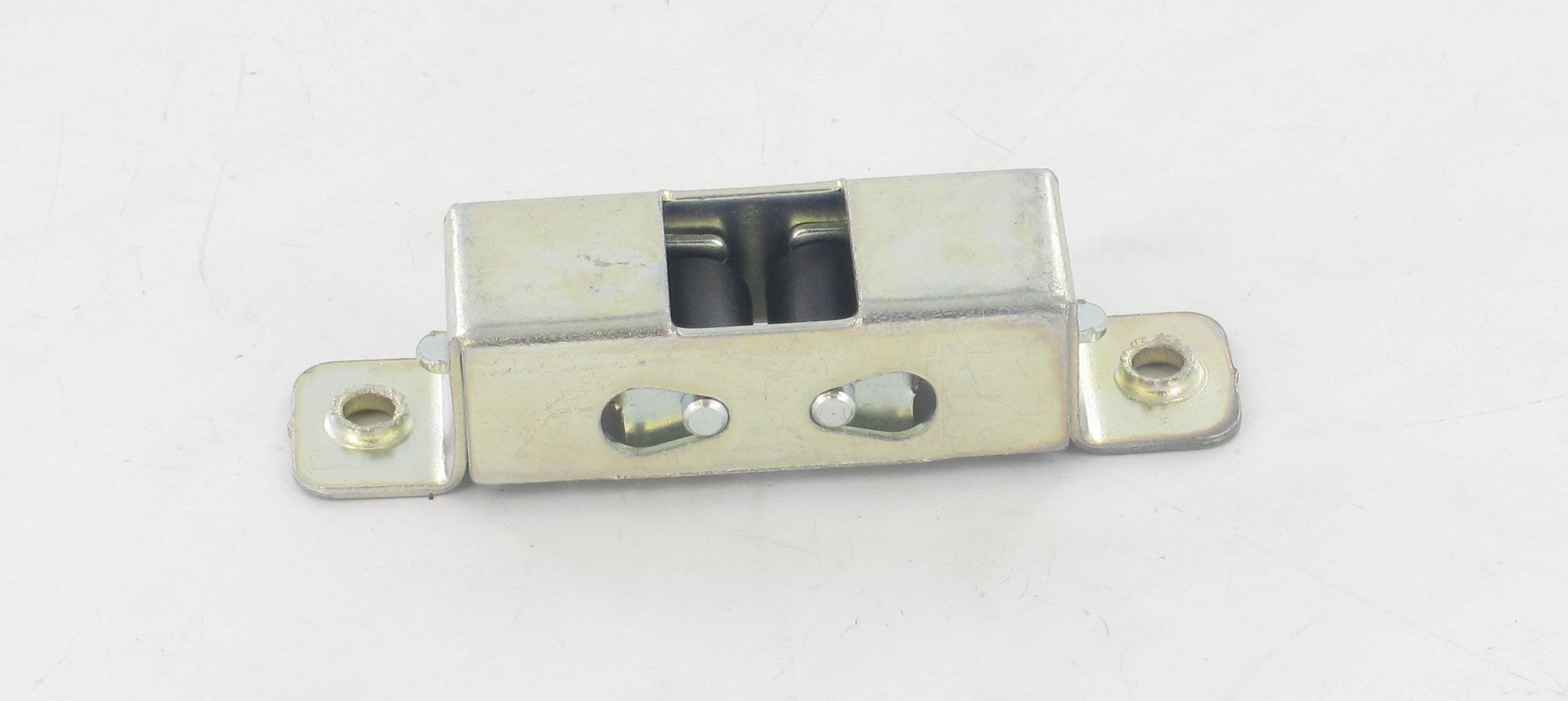 Hotpoint Silver Door Catch: Creda Belling, Cannon, Cookers, Creda, Electra, English Electric, General Electric, Homark, Indesit, Jackson, Wrighton Cooker Oven Door Catch