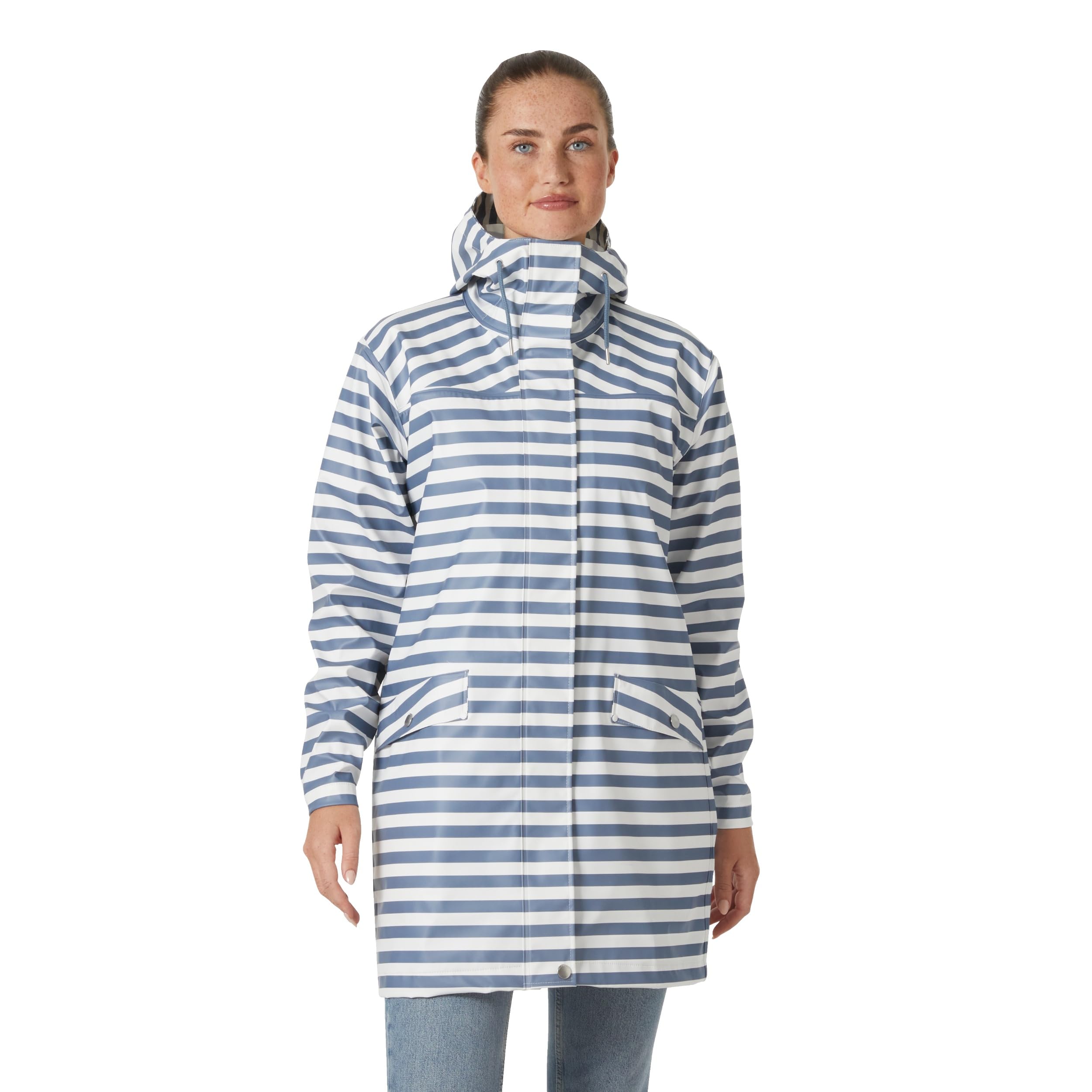 Eine Auswahl an Bekleidung und Schuhen von Helly Hansen