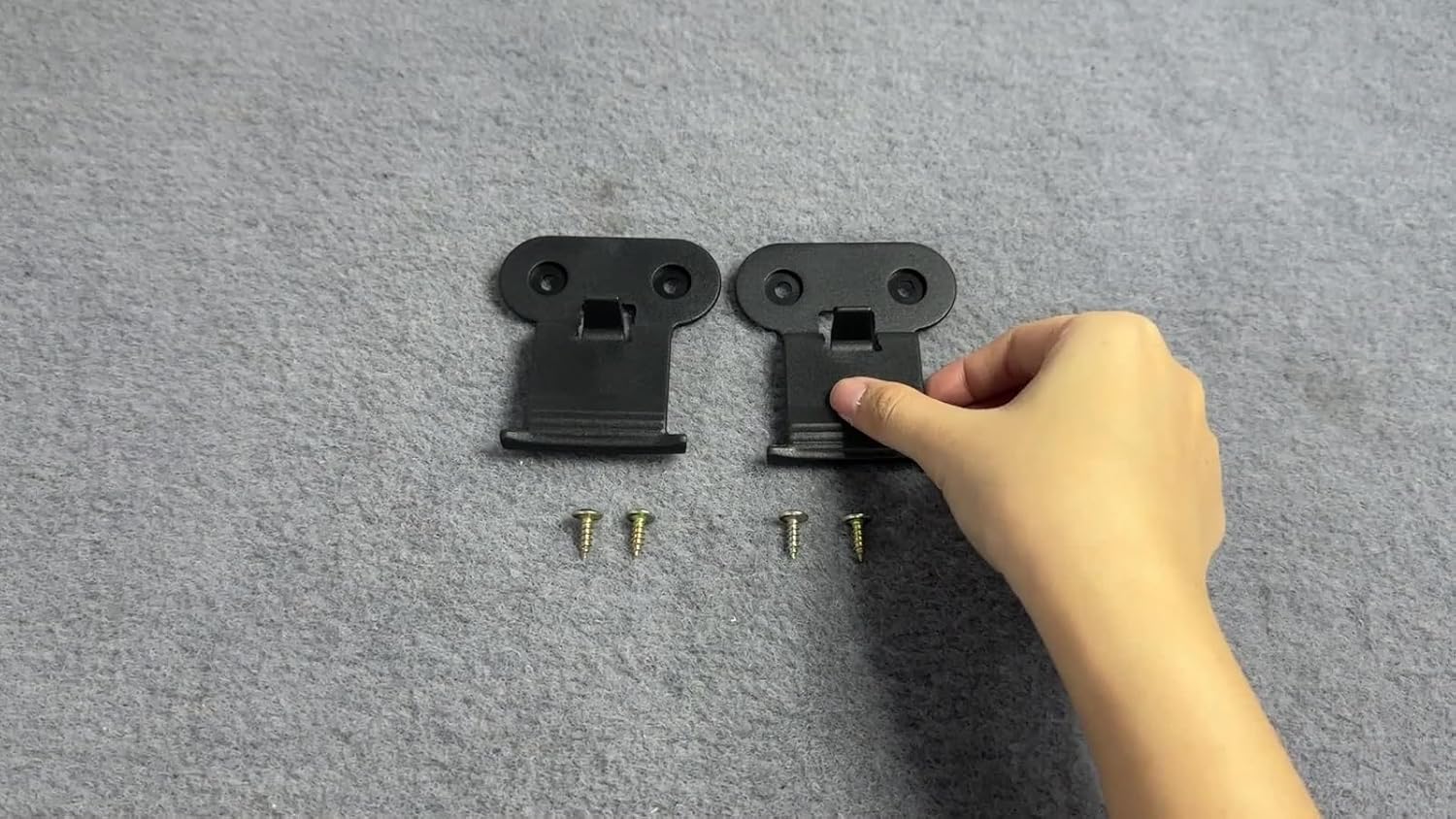 Replacement Auto Parts For 55037537AA For Jeep Cherokee 1997-2001 Center Console Lid Latch BlackMod-R36R-4179