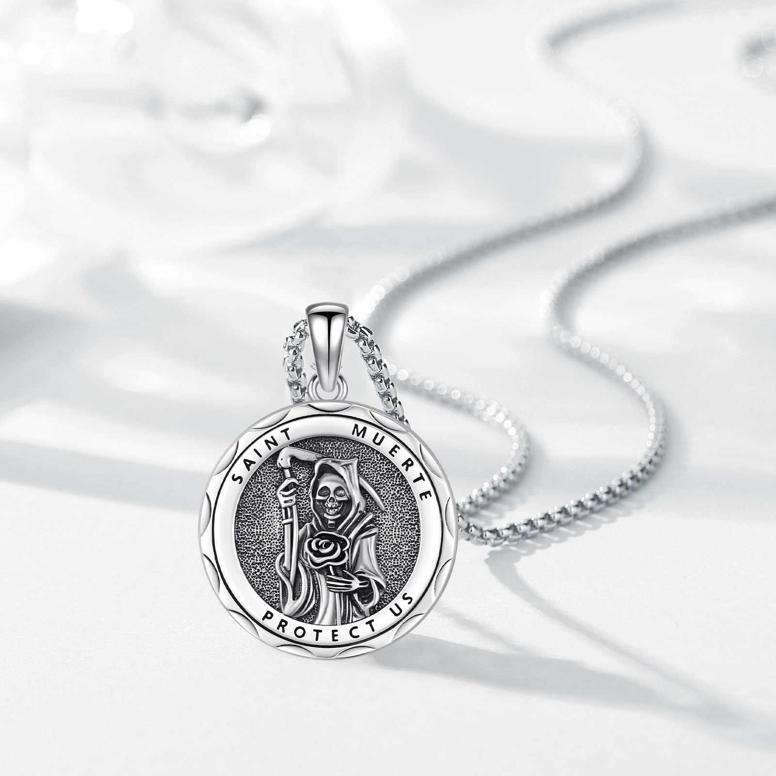La Santa Muerte - Collana da donna e uomo, in argento Sterling 925, con ciondolo a forma di rosa nera, amuleto, gioiello religioso, idea regalo, piccola, in argento Sterling, senza pietre