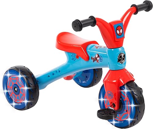 Huffy Juguetes de paseo de Marvel y Disney para niños de 1 a 3 años, triciclo para niños pequeños de 3 a 5 años, función de luz LED y más, scooters