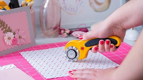 Miniatura 10 de OLFA Alfombrilla giratoria de doble cara autorreparable de 12 x 18 pulgadas (RM-CG-01GRY) - Alfombrilla de corte de doble cara de 6 x 18 pulgadas