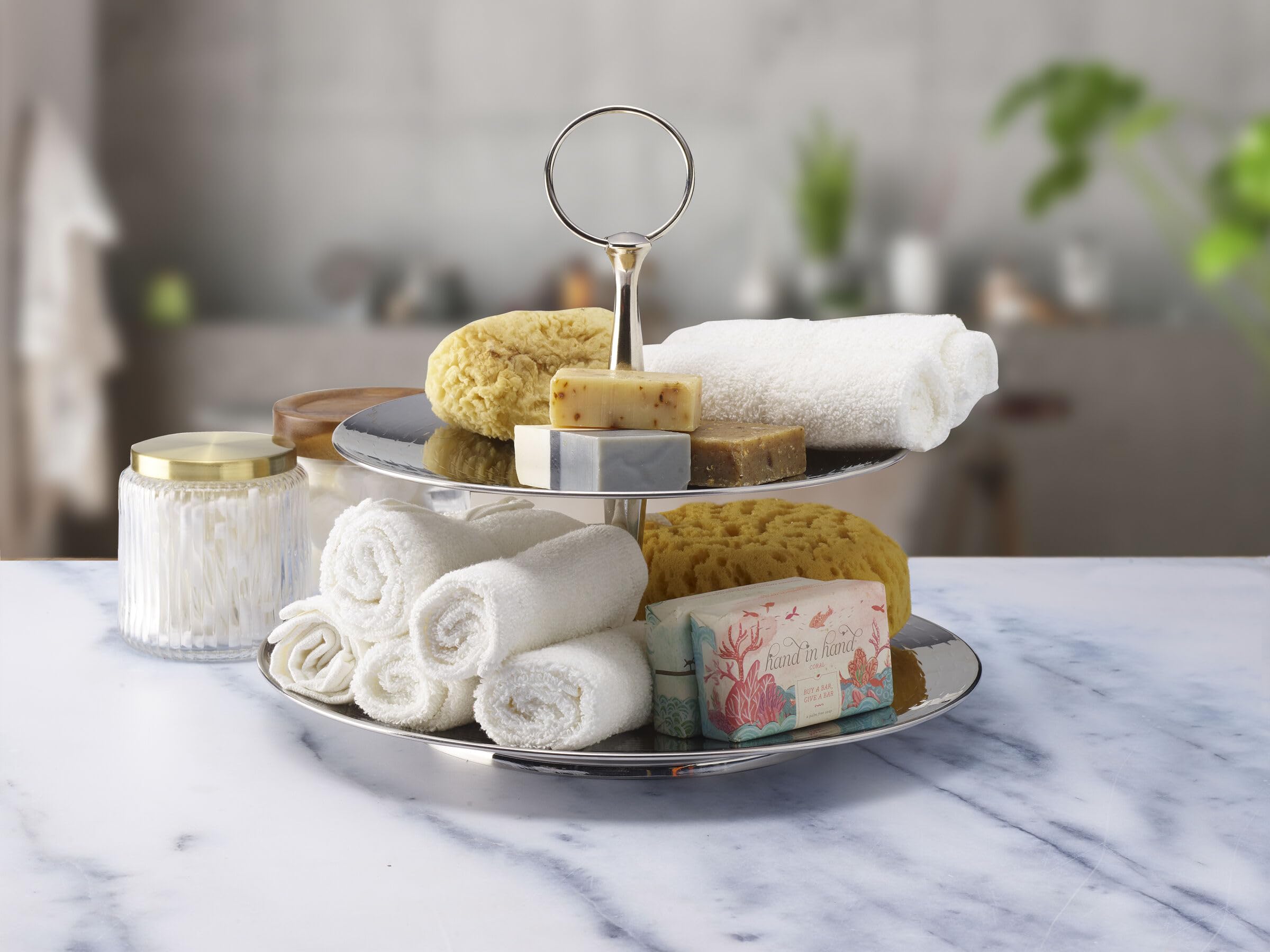Mikasa Servidor texturizado de acero inoxidable de 3 niveles con acabado pulido y mango de anillo, elegante soporte de servir escalonado para postres, aperitivos y exhibiciones de entretenimiento