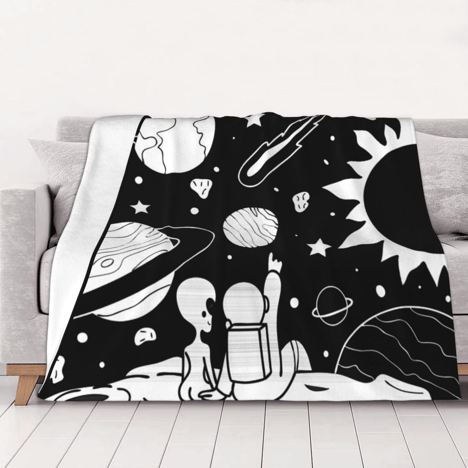 AUBKFELD Astronaut And Alien Printed Flannel Blanket 150x125 CM, Soft & Warm Throw Blanket for Sofa/Couch/Bed/Car, Gifts for Audlts Women Men