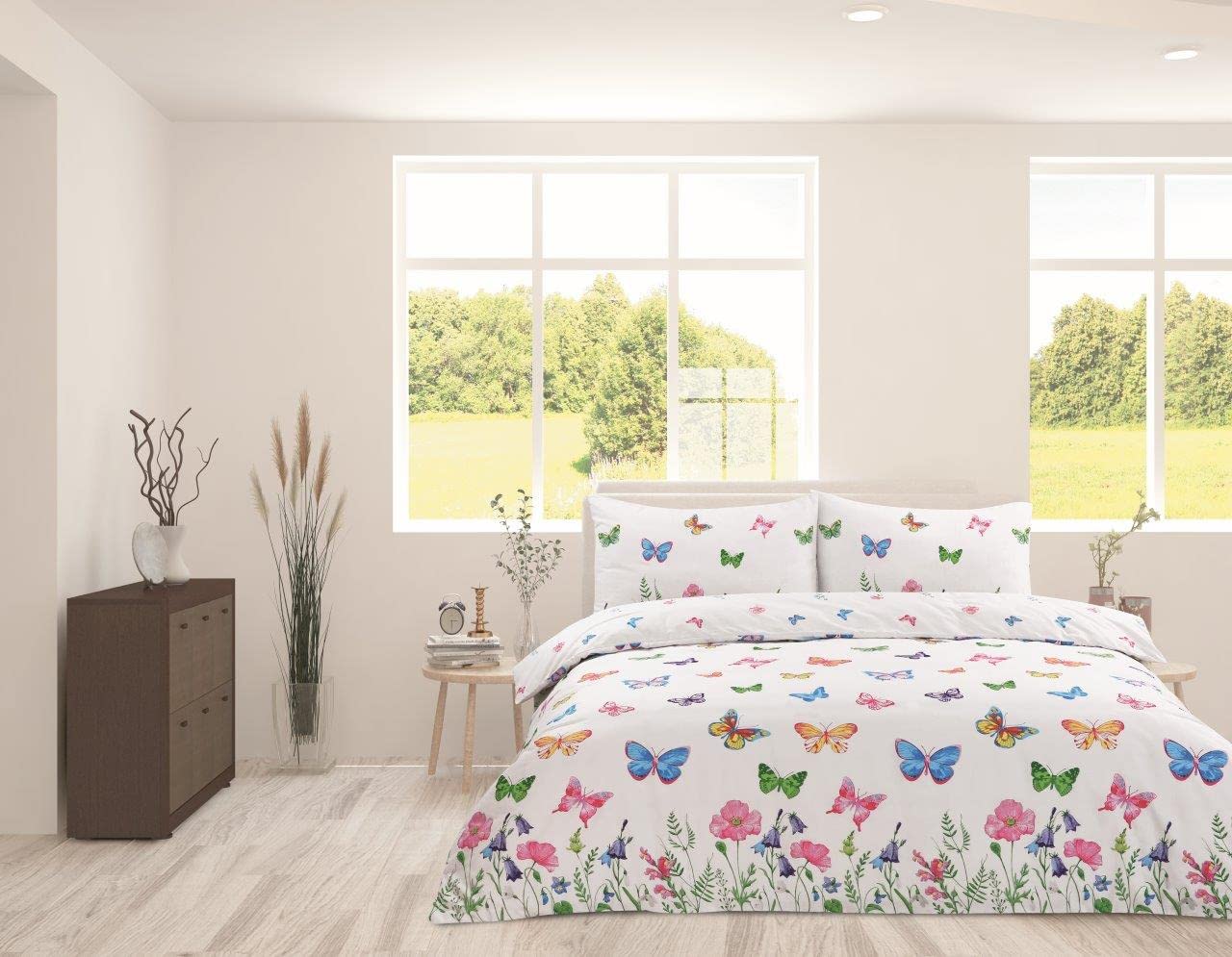 Charlotte Andersen White Delicate Floral Butterfly King Duvet Cover Set Reversible Bedding (King (U.k. Standard))