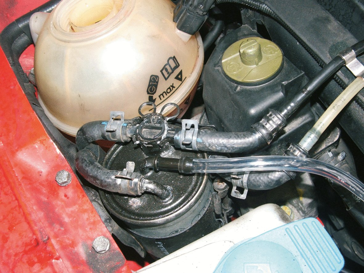 KS Tools 150.9355 Dispositivo di scarico e riempimento filtro per sistemi ad alimentazione diesel