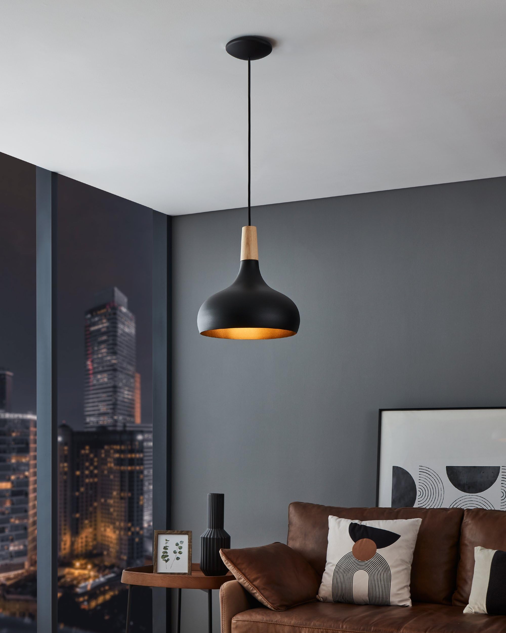 Eglo lámpara colgante Sabinar para comedor, luminaria para sala y comedor | iluminador de metal en negro y madera en natural, FSC100HB, candil con casquillo E27, Ø 28 cm