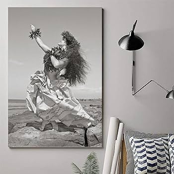 Amazon.com: MLXFCGA Hula Dancer. Hawaiian Dancer Girl