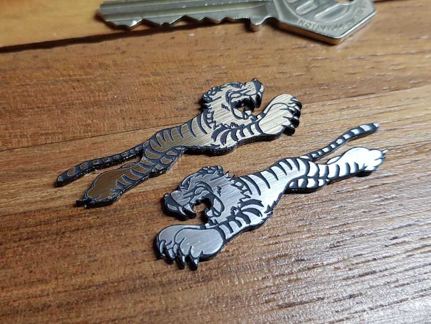 Amazon.co.jp: Triumph TIGER Badges トライアンフ タイガー