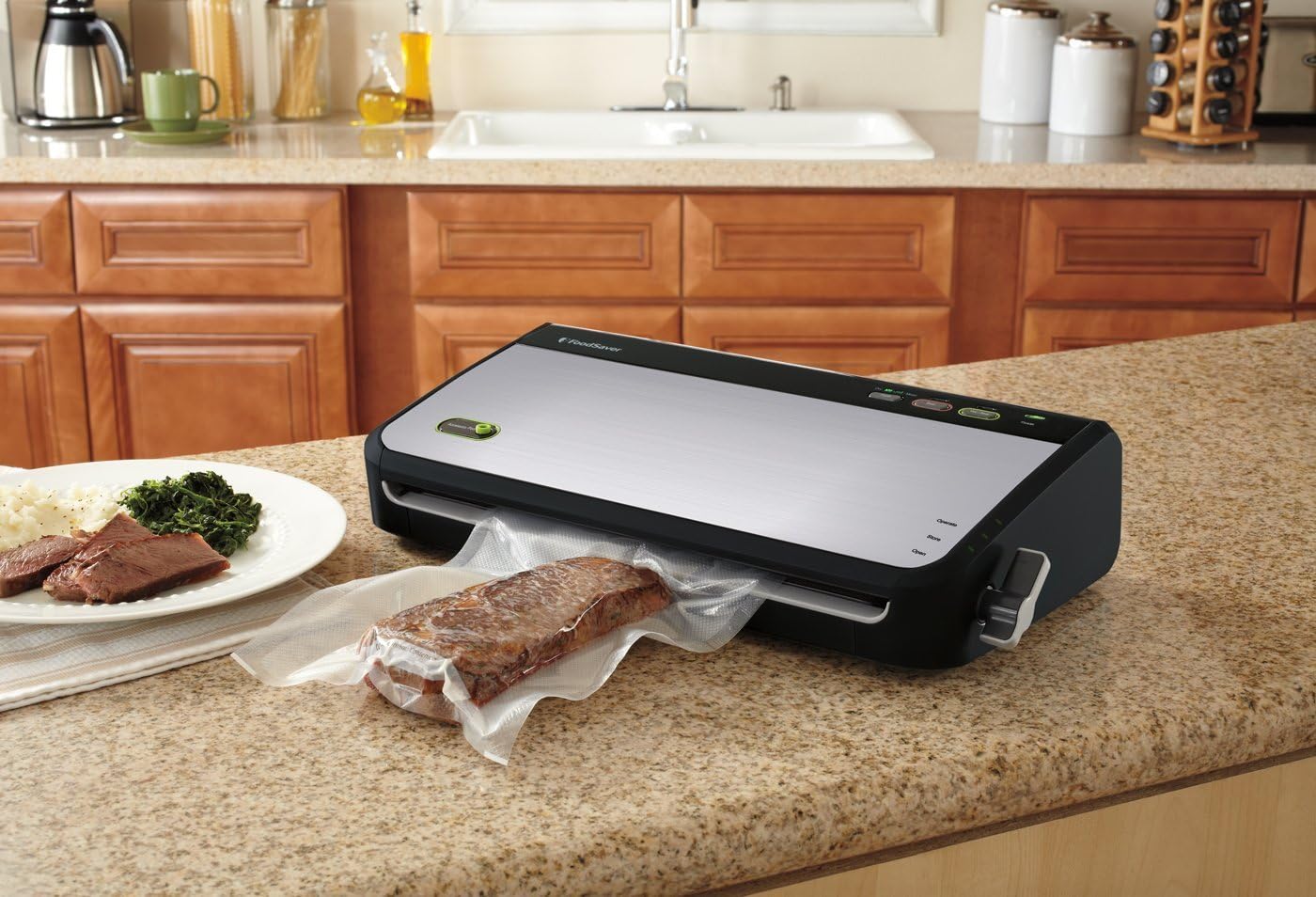 FoodSaver FM2435 Vacuum Sealer Machine with Bonus Handheld Vacuum Sealer and Starter Kit, Safety Certified, Silver : Everything Else