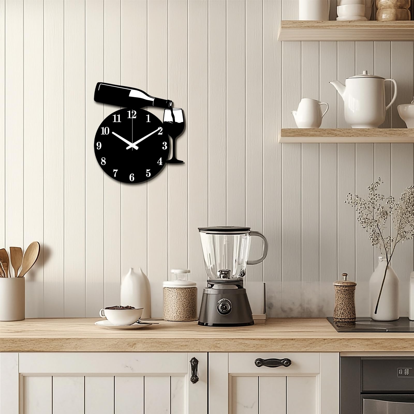 Reloj de pared con copa de vino tinto irregular de 36 x 32 cm
