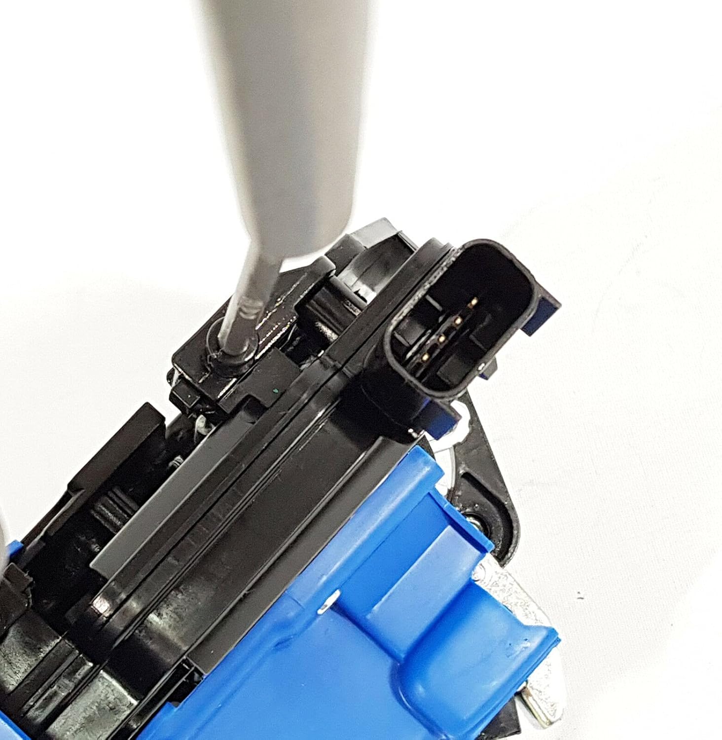 Genuine OEM 81421-1W020 Latch - Rear Door, RH / 814211W020 for Kia Rio 12-17