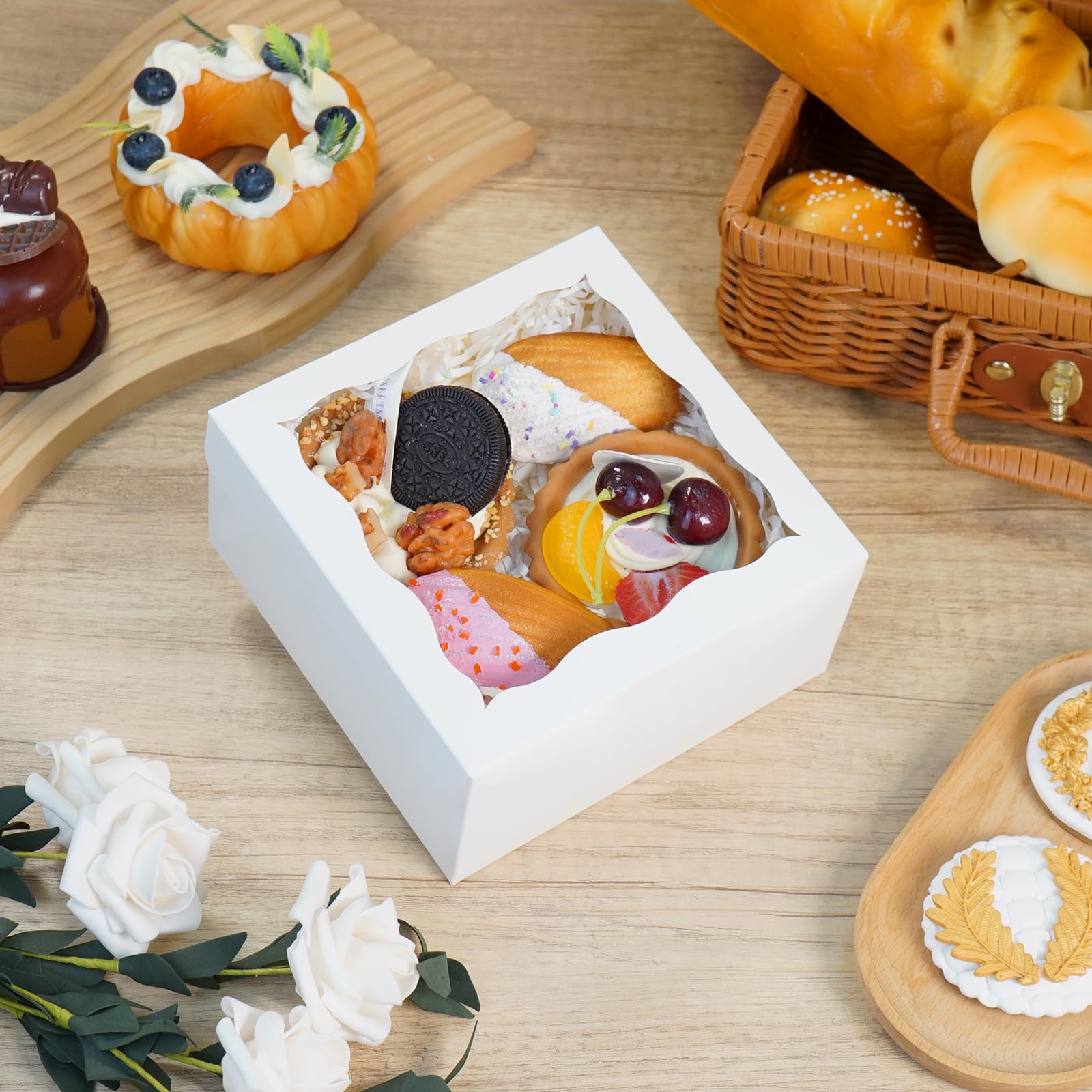 XIINHPKGG 50 cajas de galletas de 6 x 6 x 3 pulgadas: cajas de panadería con ventana, cajas de golosinas, cajas de fresas, mini cajas de pastel para cupcakes, dulces, chocolates, fresas, postres,