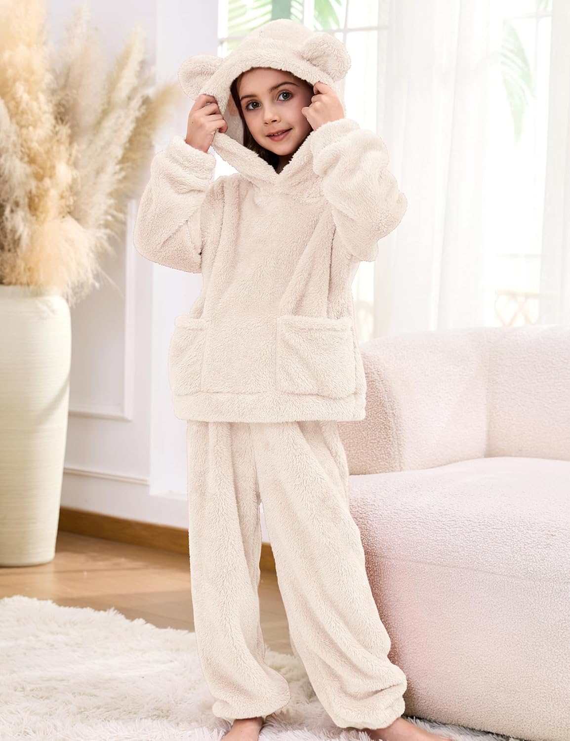 Gihuo Girls Fleece Pajamas Fuzzy Pajamas Toddler Bear Hoodie and Pants Set Kids Winter Cozy Sleepwear Outfit