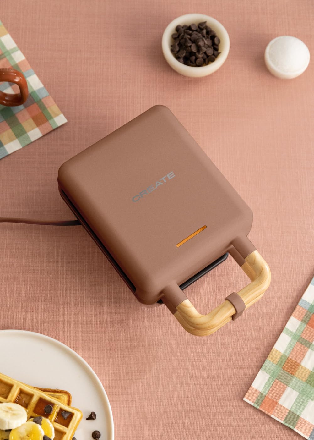 CREATE/STONE STUDIO/Tostiera individuale per sandwich e waffle Moka / 2 piastre intercambiabili: sandwich-grill e waffle, antiaderente, apertura 100º, autospegnimento, 600W