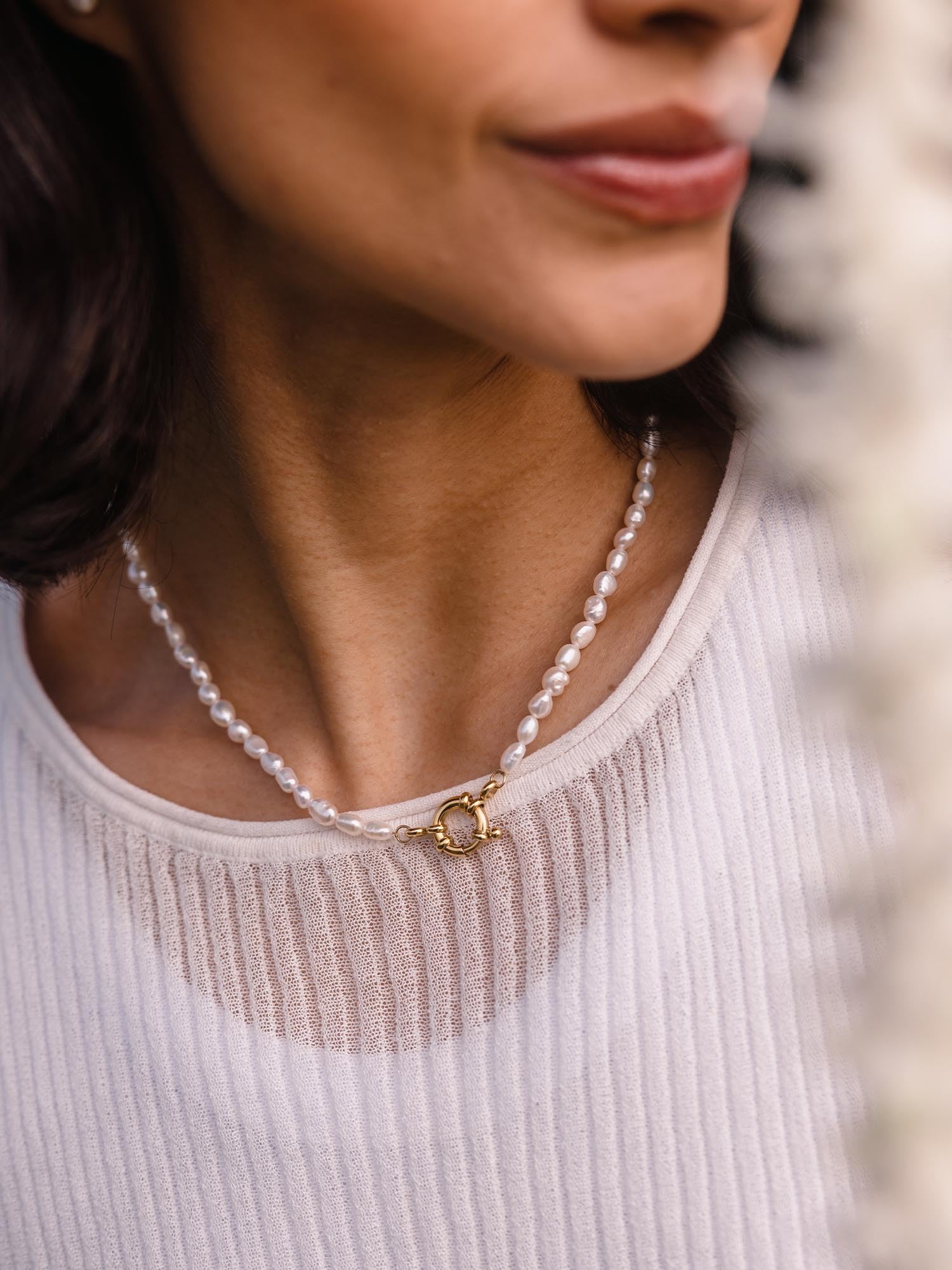 Purelei® Collar de perlas de agua dulce con ojal de acero inoxidable chapado en oro de 18 quilates, plata, oro rosa