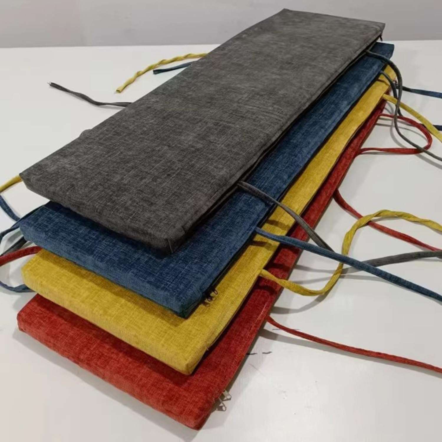 Poduszki na ławkę do użytku wewnątrz i na zewnątrz, na patio i werandę, antypoślizgowa poduszka do siedzenia z zamkiem błyskawicznym, 160 x 25 x 5 cm, dostępna w rozmiarach 111/60/32/36/102 cm, biała