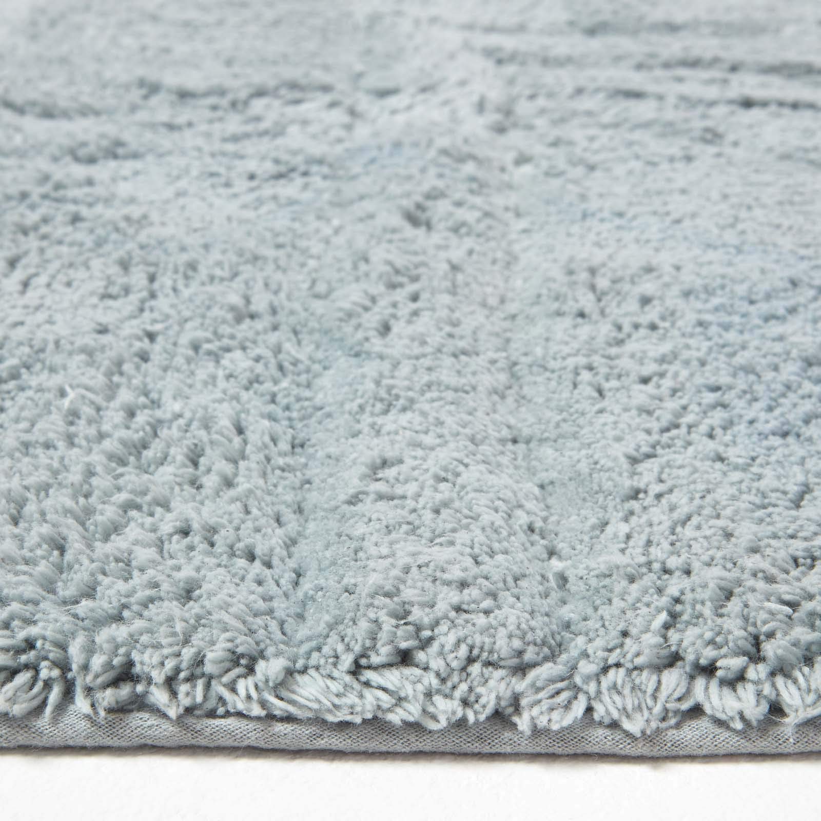 HOMESCAPES Tappeto trapuntato in 100% cotone, lavabile, motivo: bandiera del Regno Unito, tinta unita, grigio argento, per interni o vasca da bagno XL, 90 x 150 cm