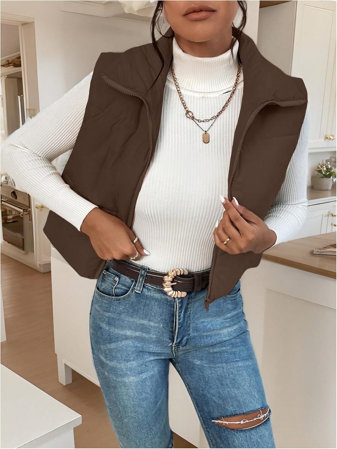 Milumia Women's Zip Up Cropped Puffer Vest Sleeveless Collared Padded Coats Fall Outerwear - Image 5