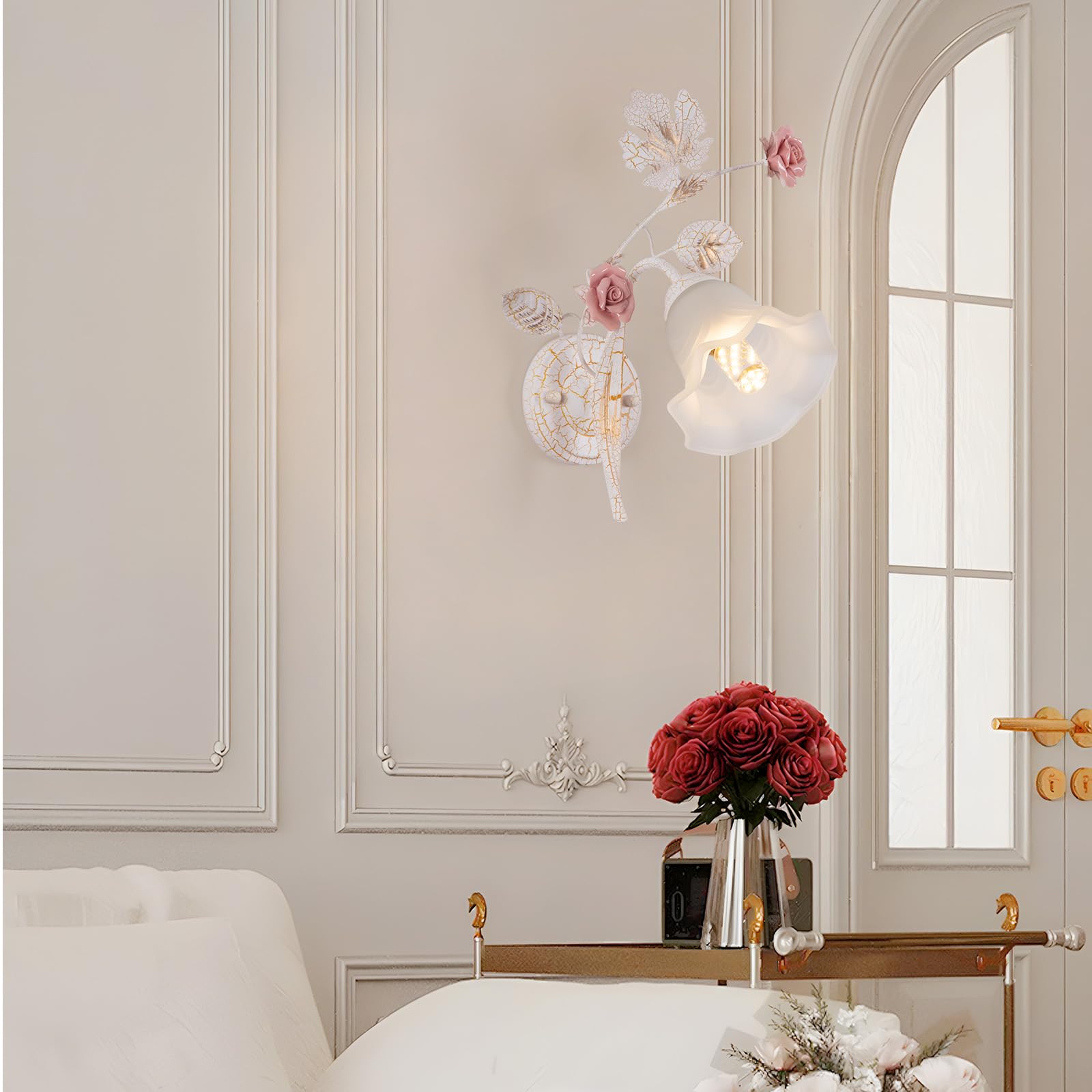 Blumen Wandlampe Innen Vintage,Weiße-Goldene Metal Base Deco Wandleuchte,Flower Lamp mit Glas-Lampenschirm Wall Sconces,Rosa Keramik Lampe Blume Wandleuchte füR Flur,Küche,Esszimmer,1Köpf.