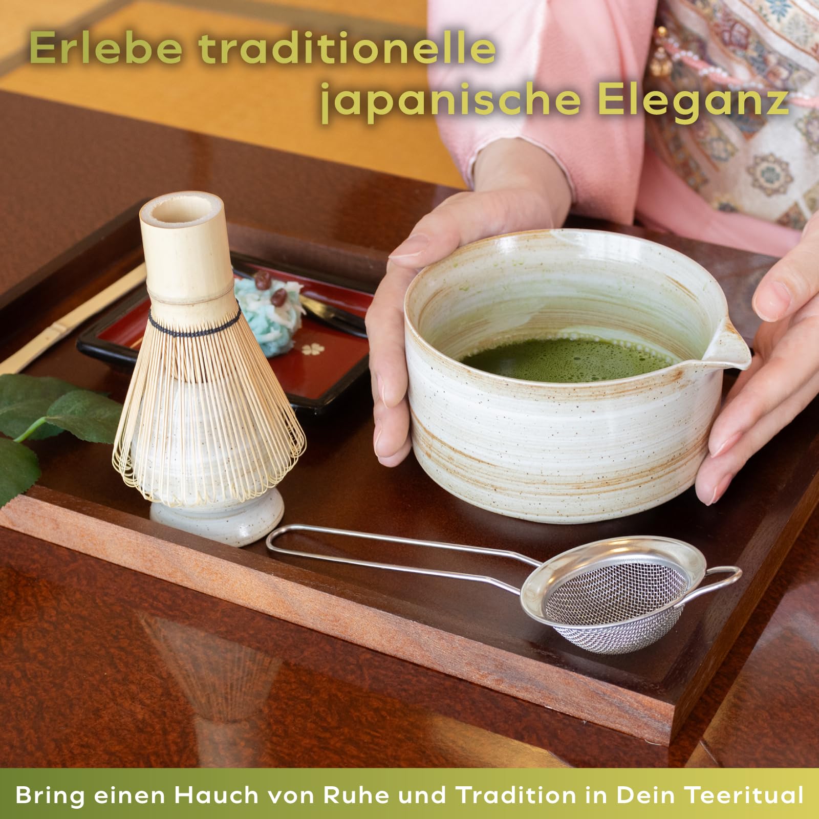 HIBINO Japanisches Matcha Set – Matcha Schale mit Ausguss, Matcha Besen & Halter, Bambus Löffel & Edelstahl-Sieb – 5-teilig – Traditionelles Matcha Kit – Design aus Japan – „Rustikales Beige“
