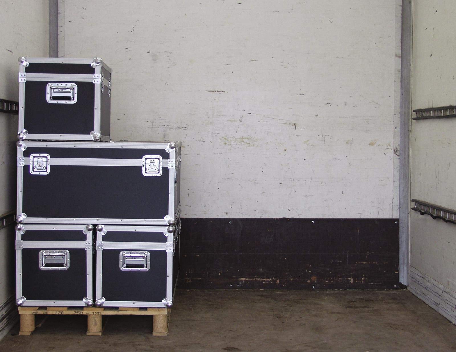 AAC Solid Pro U4040 · Case de Equipamiento
