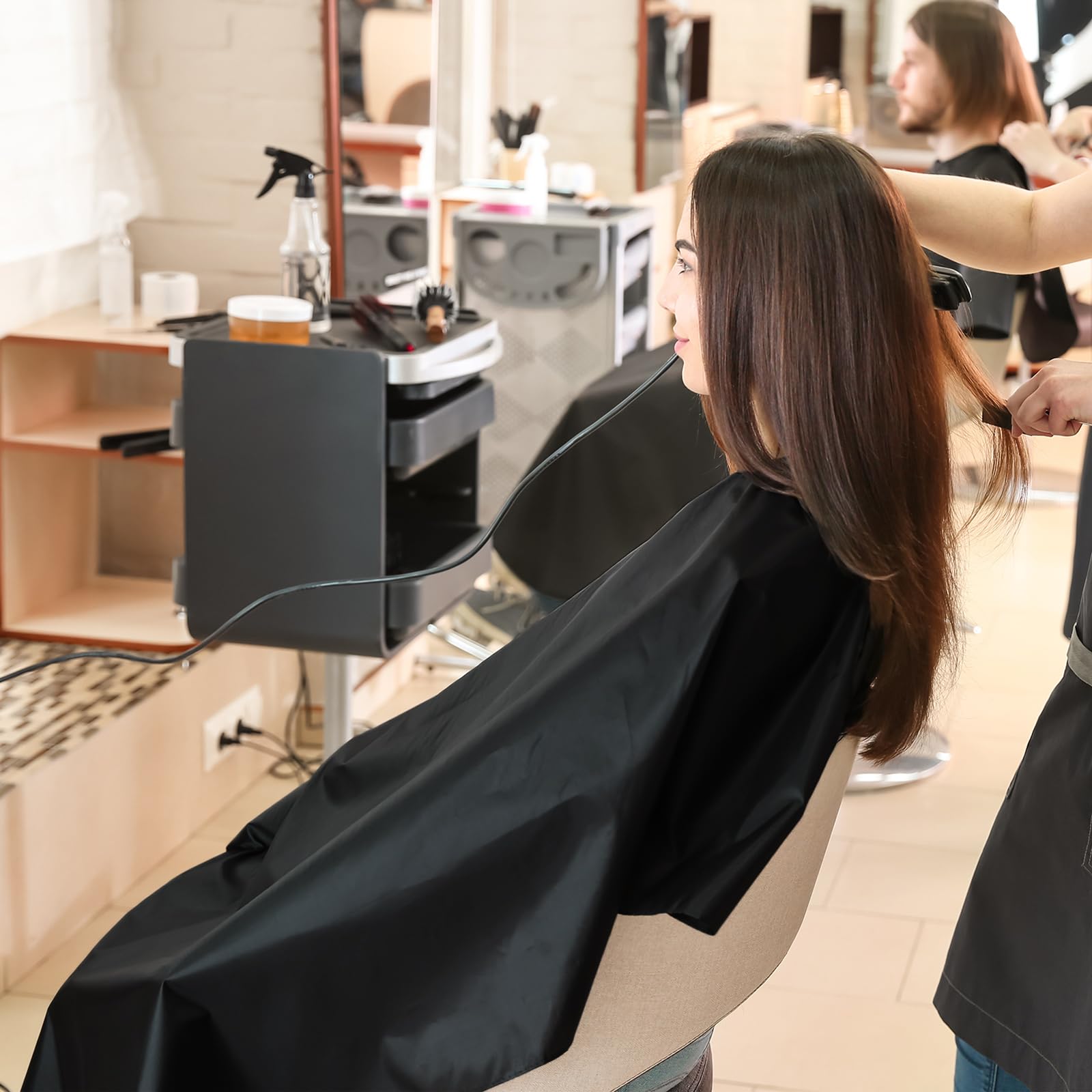 Foaincore 20 Stück Professionelle Haarschneideumhang Salon Nylon Cape Barber Styling Cape mit Schnappverschluss Haarumhänge, Schwarz, 59 x 51 Inches
