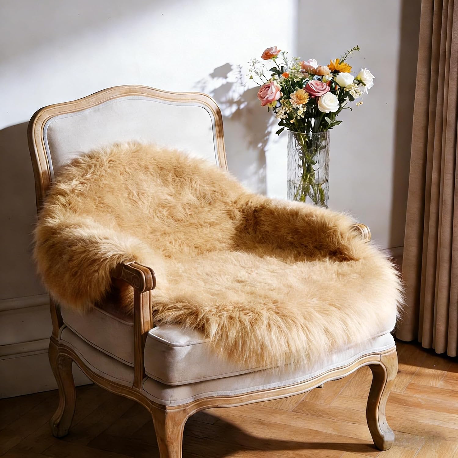Ultra Soft Faux Fur Rug, Fluffy Shaggy 3ft Round Area Rug, Beige Plush Faux Sheepskin Style Rug for Bedroom Nursery Living Room