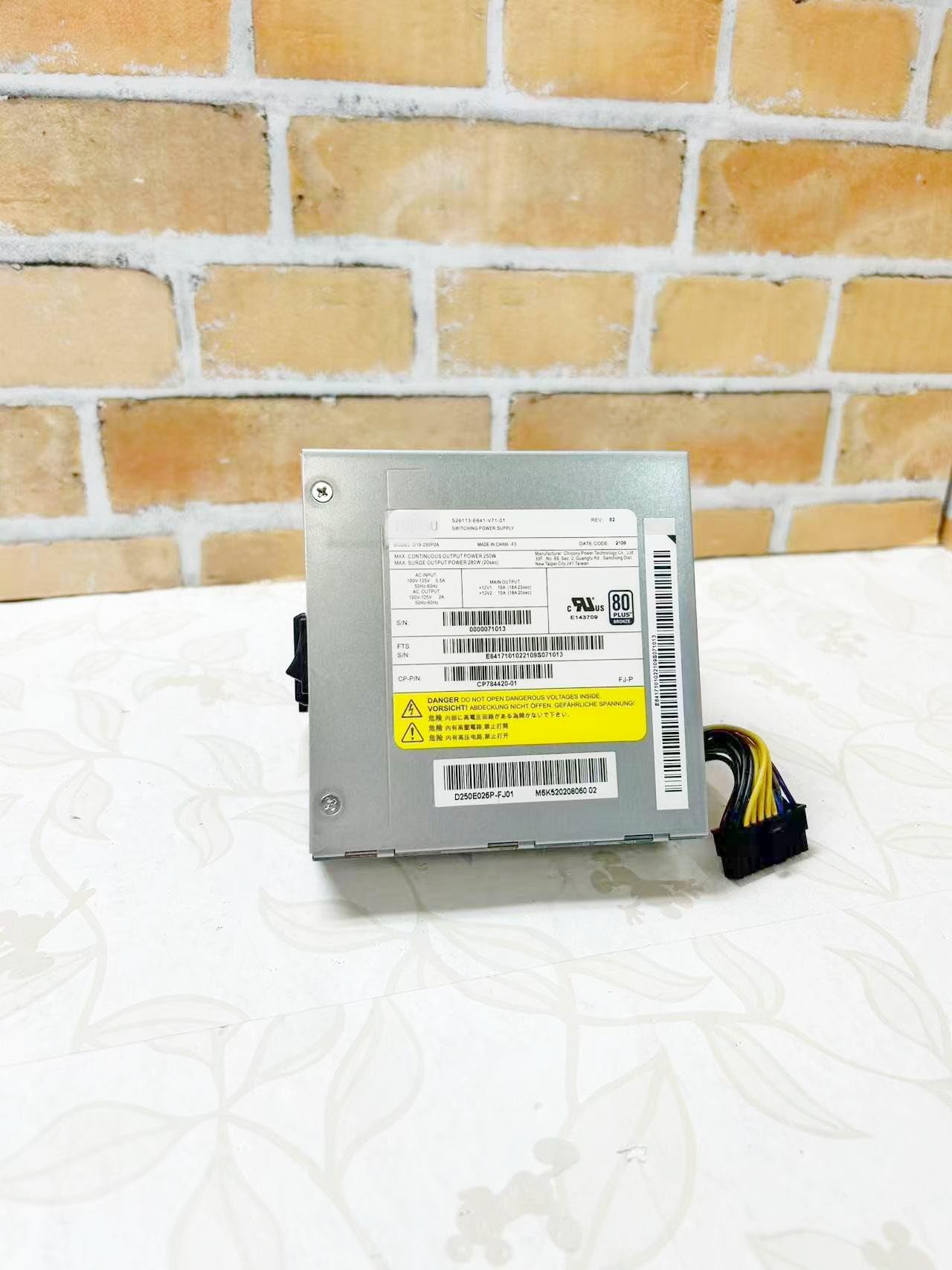 Amazon | ESPRIMO D7010 / D7011 / D7012 用 電源ユニット 250W D19