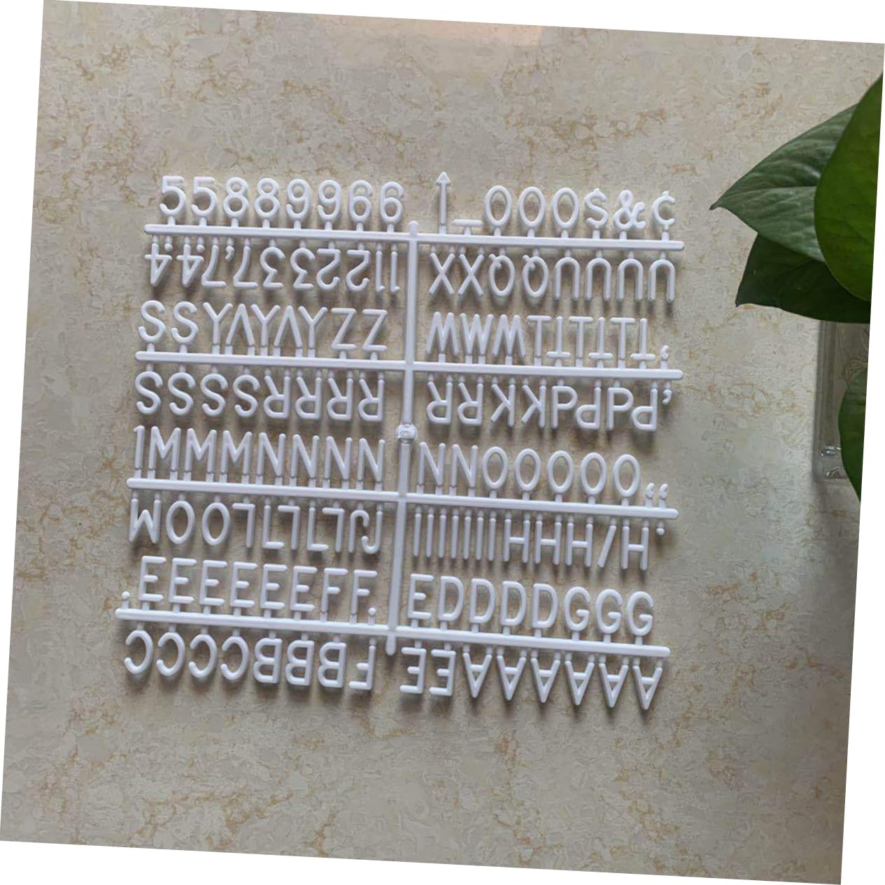 Schwarze Buchstabentafel Abnehmbaren mit Pp und Buchstaben