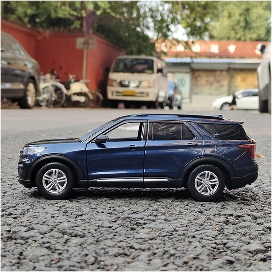 Amazon | ミニカーモデル 1:24 フォード エクスプローラー XLT