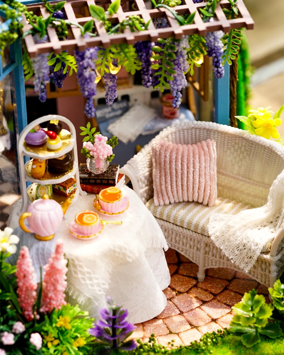 DIY Miniatur Haus Bausatz für Erwachsene,Puppenhaus Gewächshaus mit LED Licht,3D Puzzle Buchstütze aus Holz Modellbausatz Bastelset Bücherregal Deko Geschenken (Rose Garden Tea House)