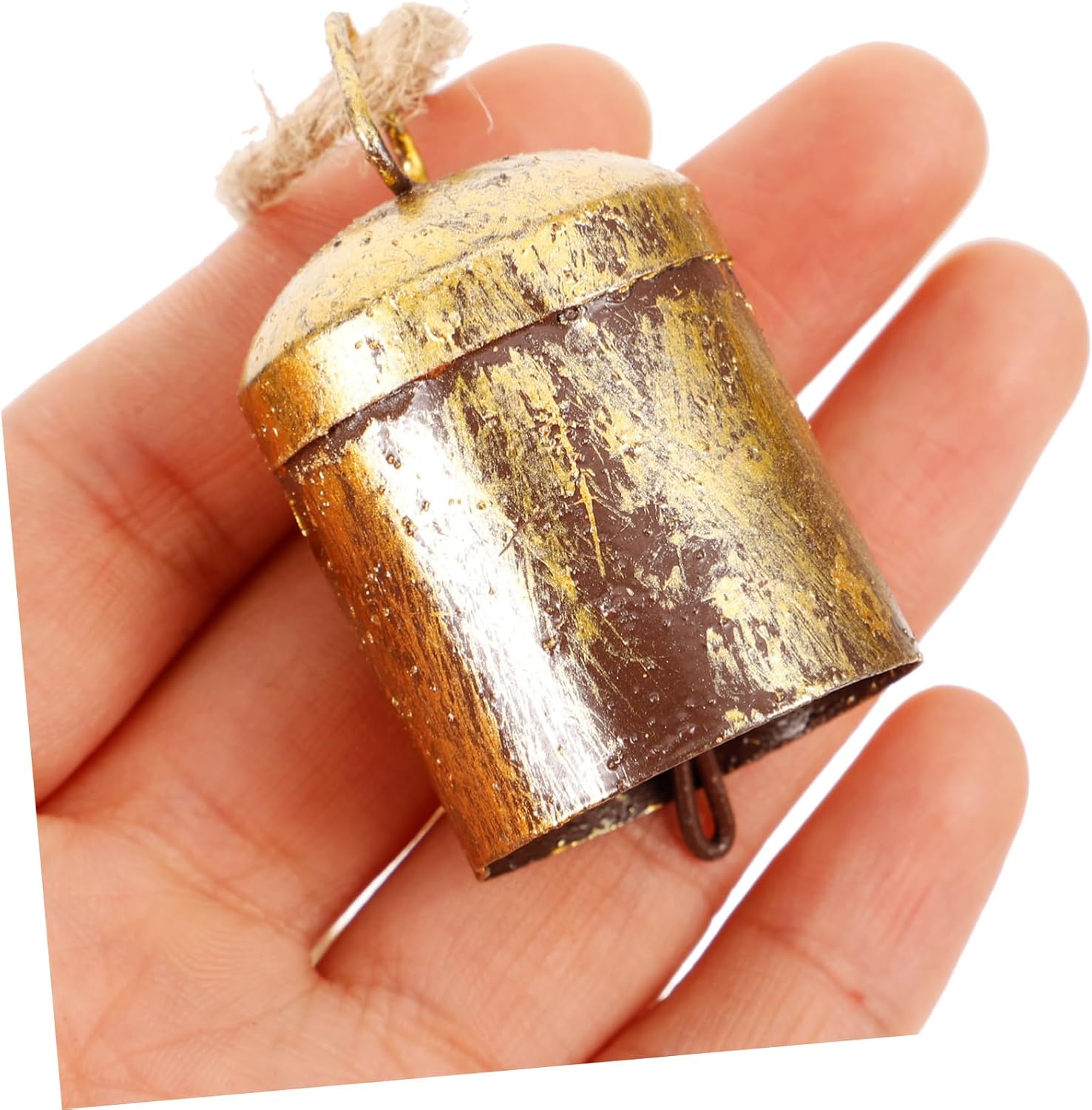 SUPVOX 4pcs Vintage Metal Bells Rustic Wind Bells for Crafts Holiday Decor for Christmas Weddings and Party Decorations Delicate Sound and Charming Design