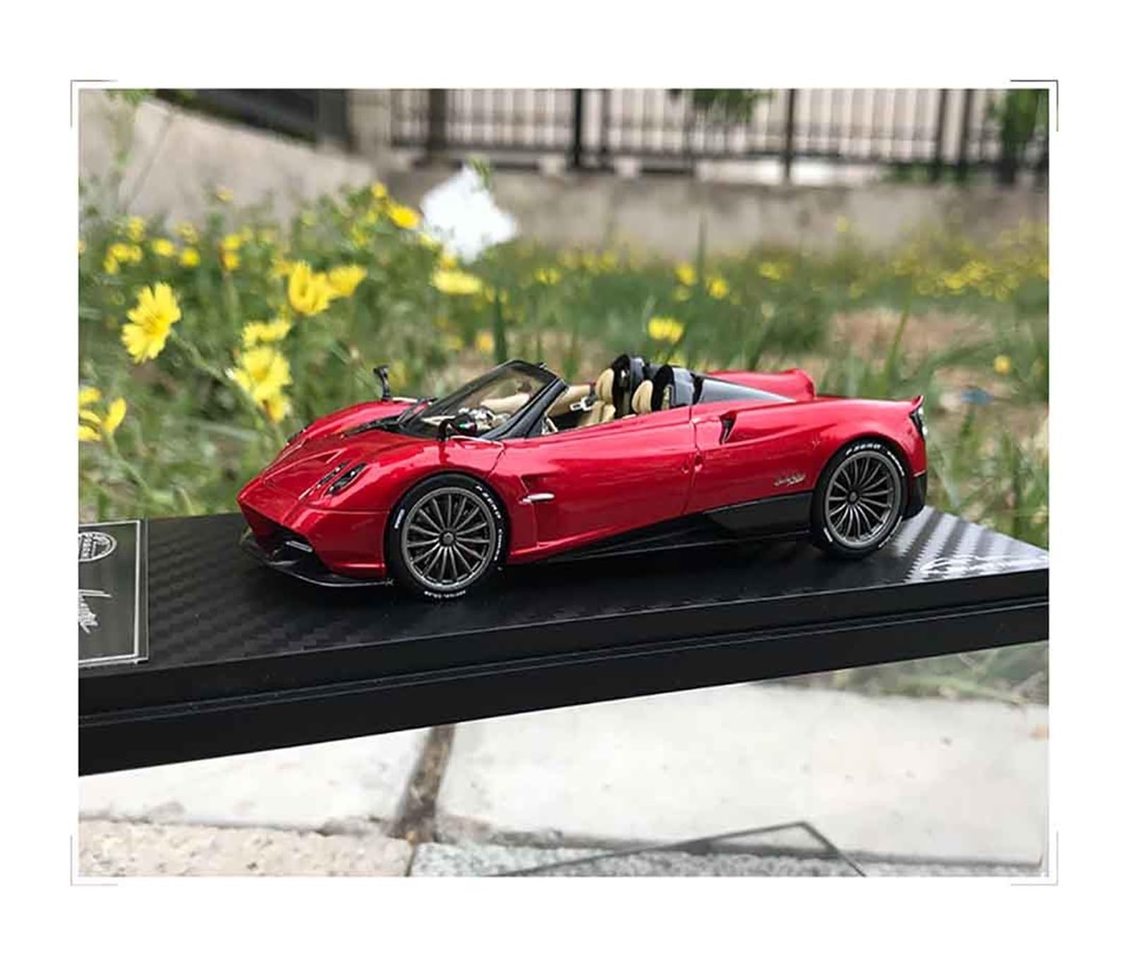 Amazon | コレクション用: スポーツカー パガーニ ウアイラ 1:43(B