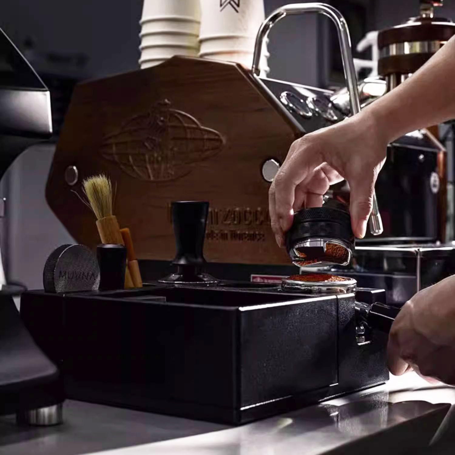 Espresso Knock Box,Plastic Black Coffee knock box,Espresso Tamping Mat,Espresso Accessories Tool for Baristas，Storage 51-58MM Espresso Tamper (Black)