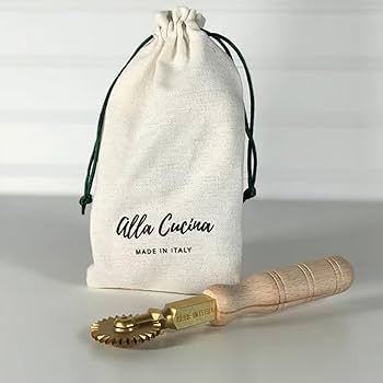 Amazon | イタリア製真鍮製フルーテッドパスタとペストリーホイール