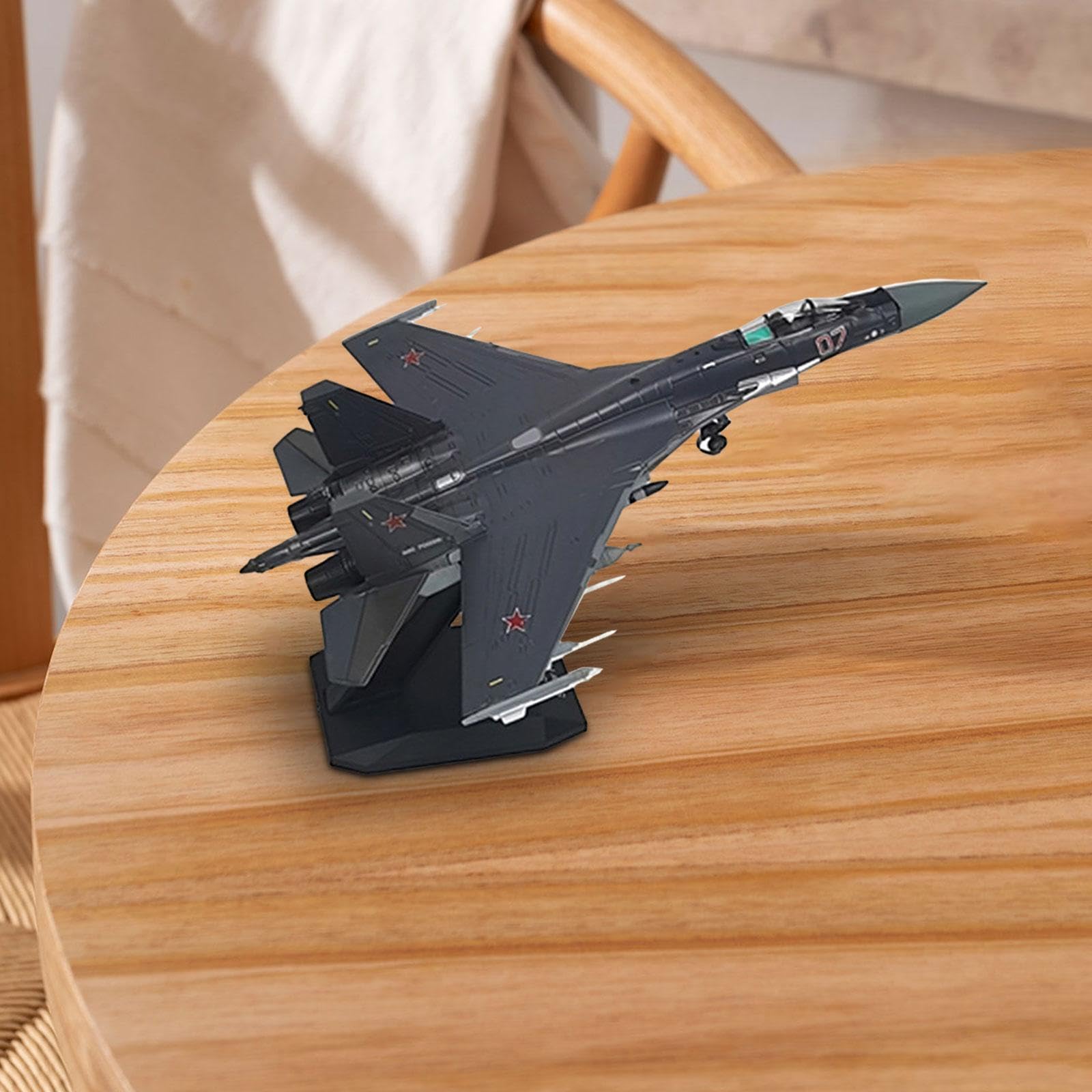 Modellino di aereo da caccia pressofuso in Per scala 1/100, articolo da regalo per studenti che studiano i principi dell'aviazione e la degli aerei.