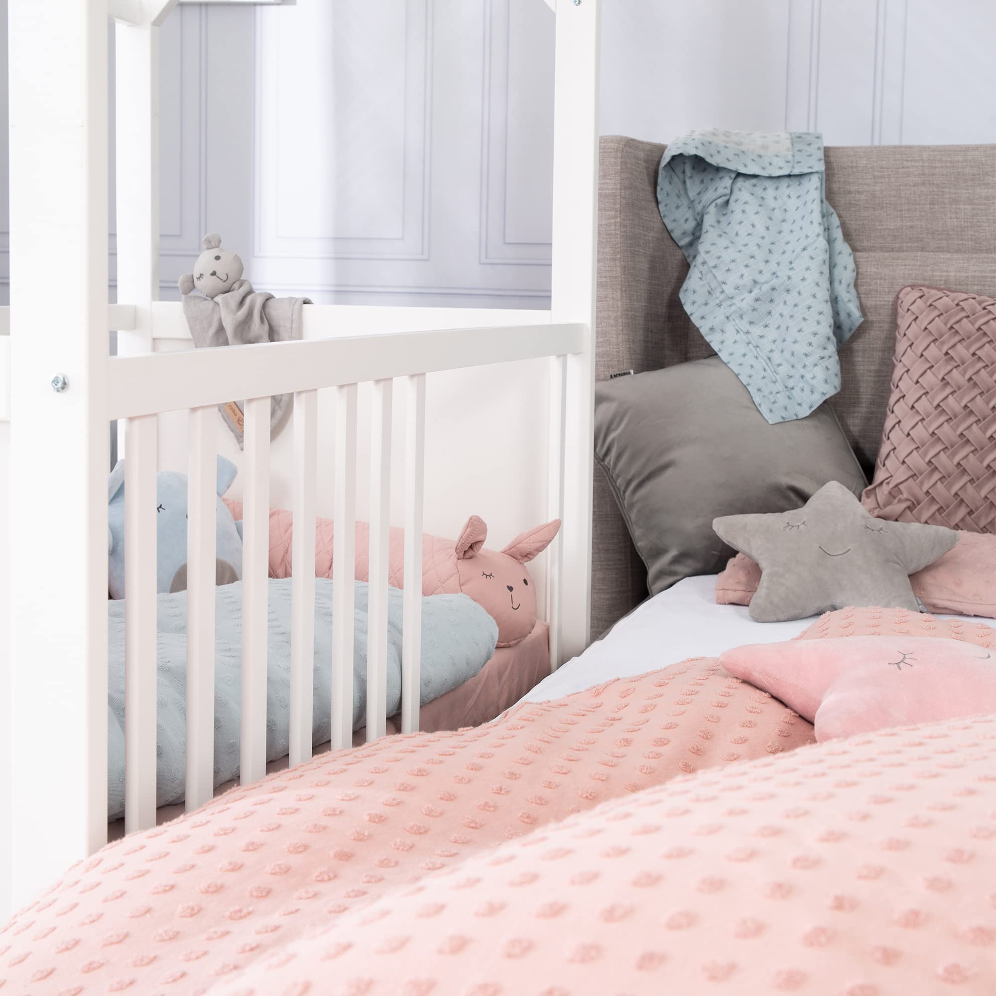 roba Lit Bébé Cabane Évolutif 60x120 - Lit Cododo Convertible en Canapé - Réglable en Hauteur - Blanc