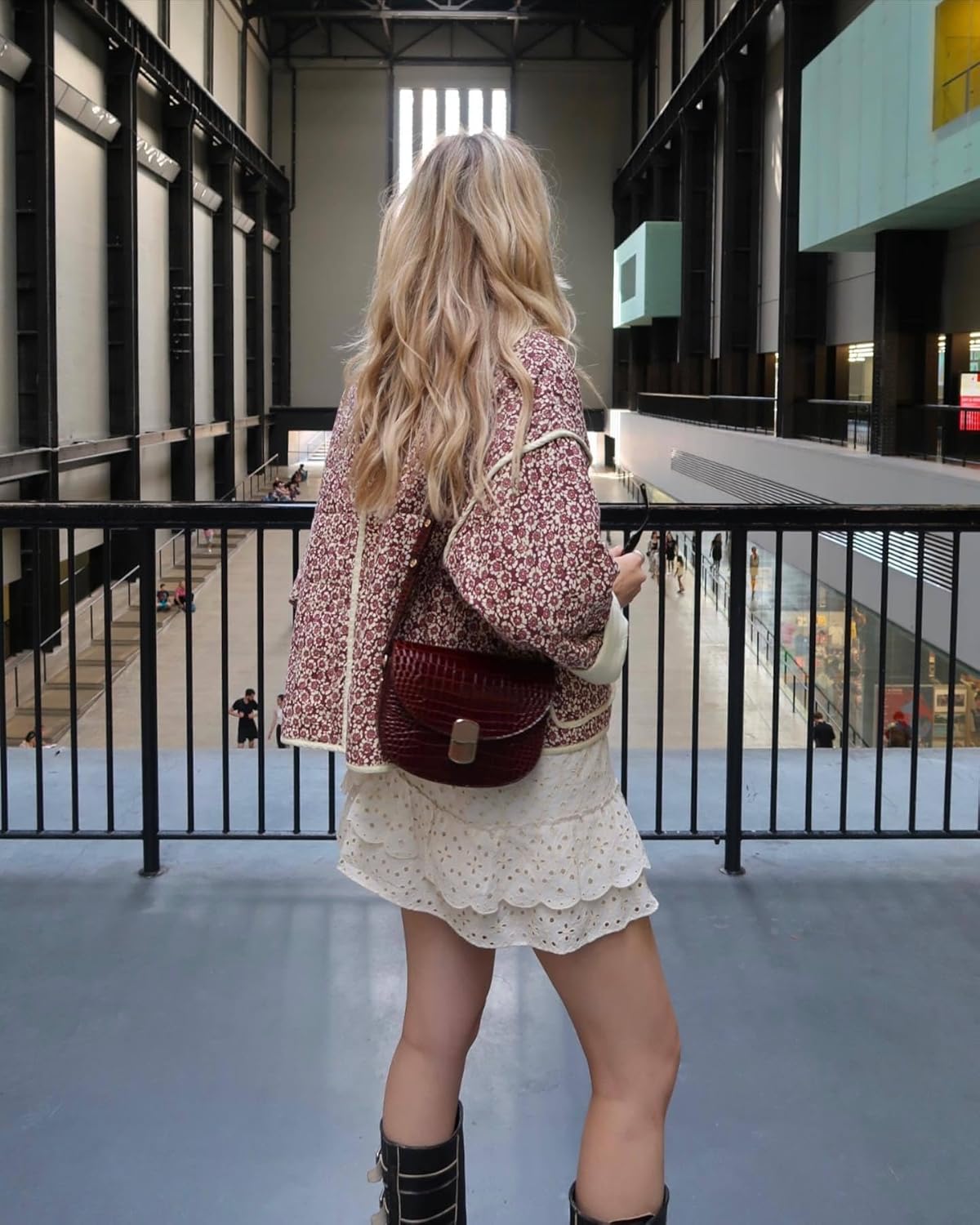 VAOYIU Women's Loose Retro Striped Quilted Jacket Stand Collar Cropped Puffer Outerwear Vintage Coat with Contrast Trim - Image 3