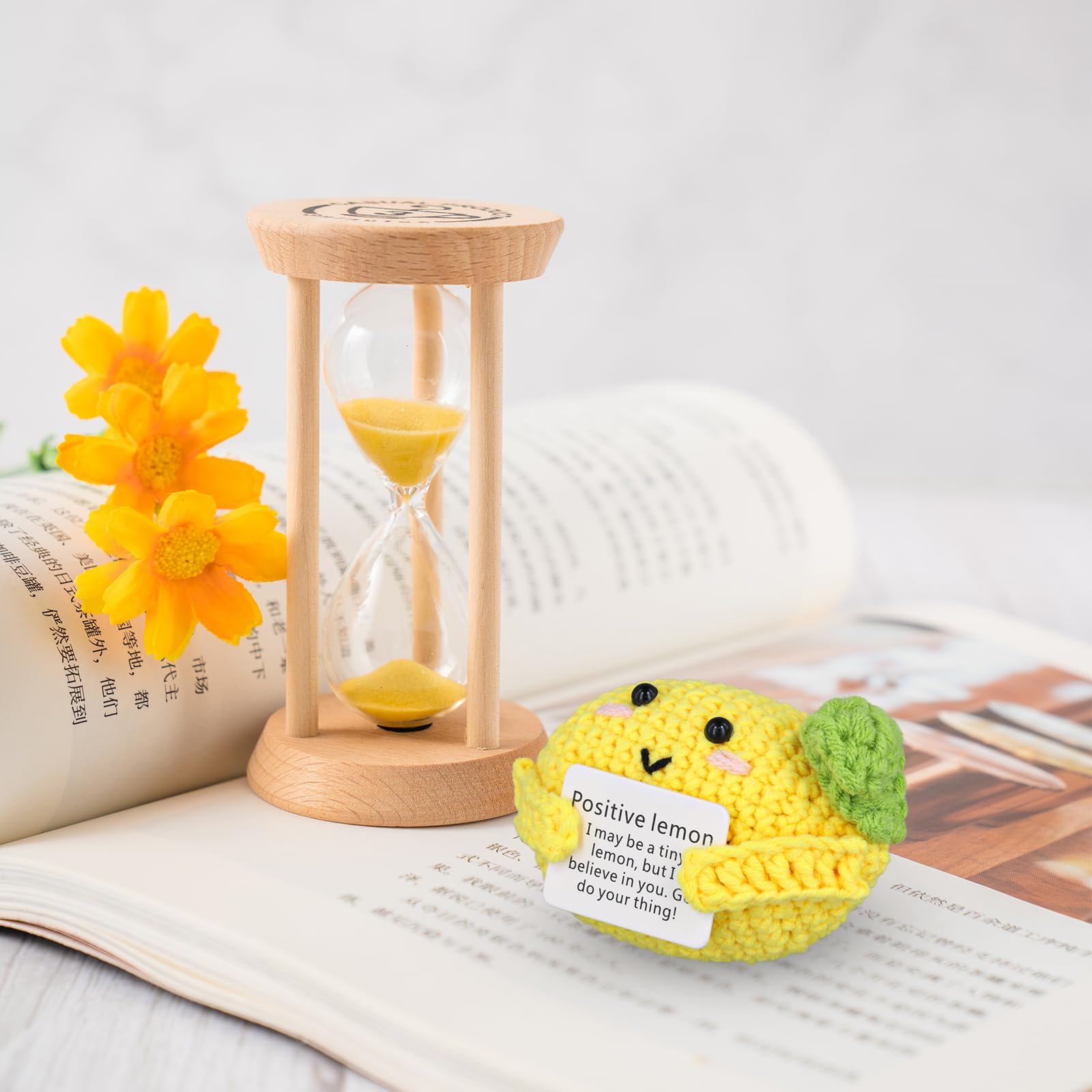 NQEUEPN Positive Lemon, Muñeca De Ganchillo De 10 Cm con Tarjeta De Ánimo Juguete Decorativo De Limón Tejido A Mano para Decoración De Dormitorio De Oficina En Casa