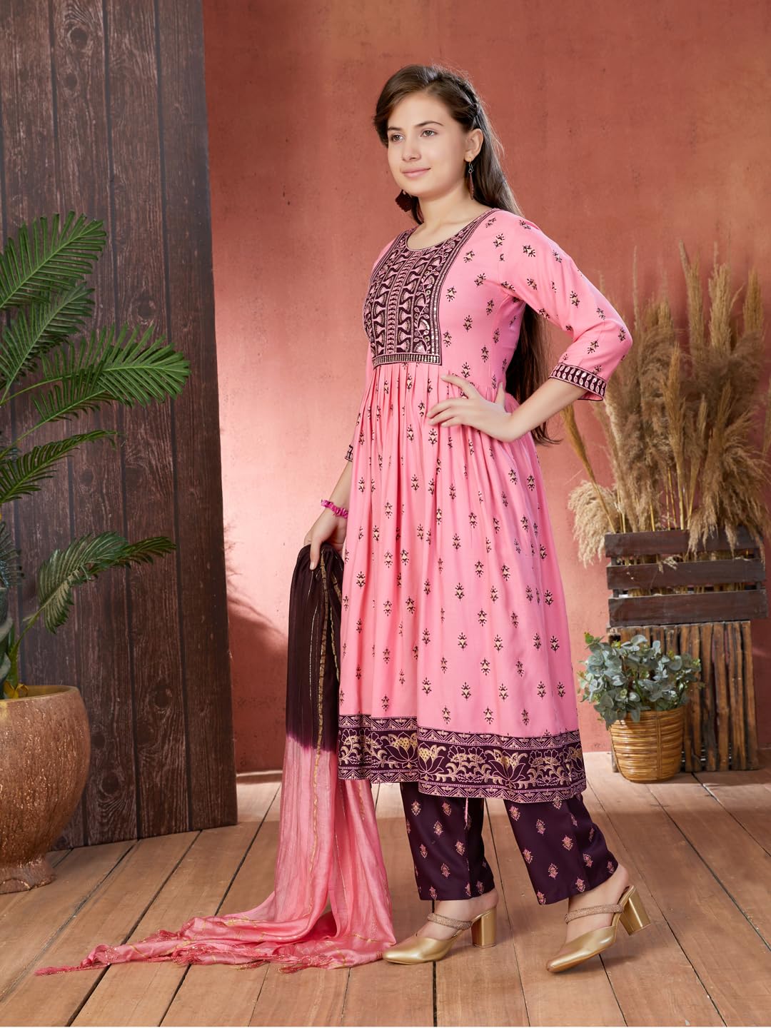 Aarika Girls Ethnic Wear Print Colour Foil Print Sequin Rayon Kurti (9-16 Years) Pink
