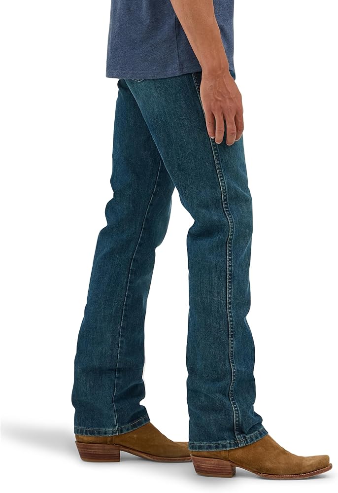 Wrangler Herren Retro Slim Fit Boot Cut Jeans, River Wash