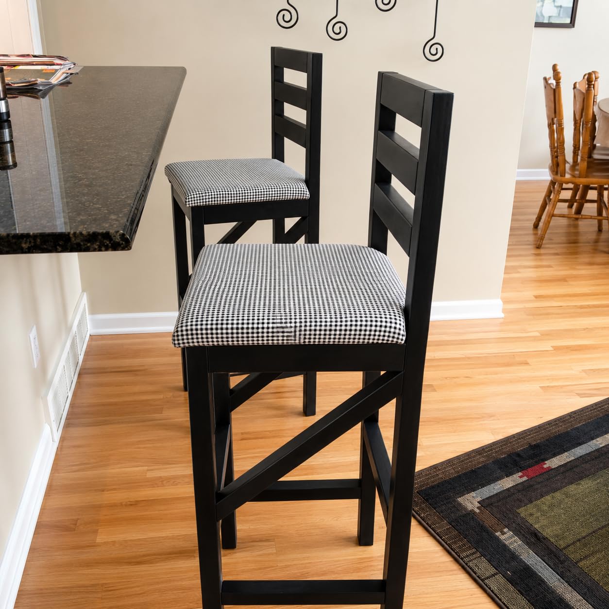 OGESTA Dining Chairs, Solid Sheesham Wood Bar Chair bar Stool with Cushion Rosewood Natural Black Lacker Finish Quantity 1 Piece (40x40x105 cm lxbxh) Black, Wooden-image-30