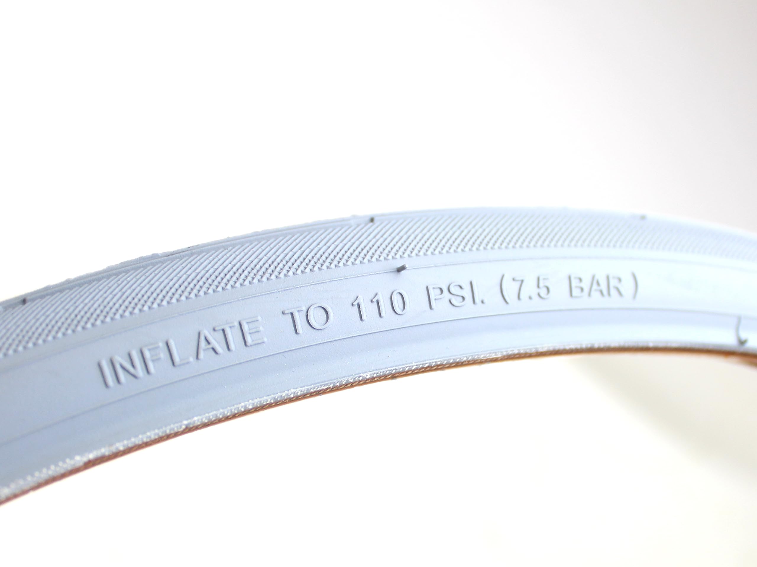 2x Rollstuhlreifen 24x1, Hochdruck bis 7,5 bar, ETRTO 25-540/541 (600x25A) grau, Super HP Feinprofil + Long Wear mit Schläuchen