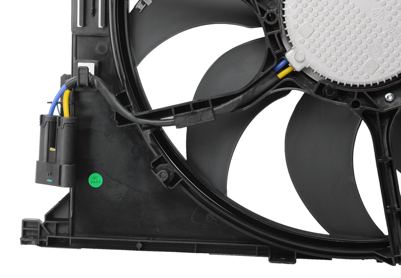 Amazon.com: TOPAZ 17428509743 Radiator Cooling Fan Assembly  