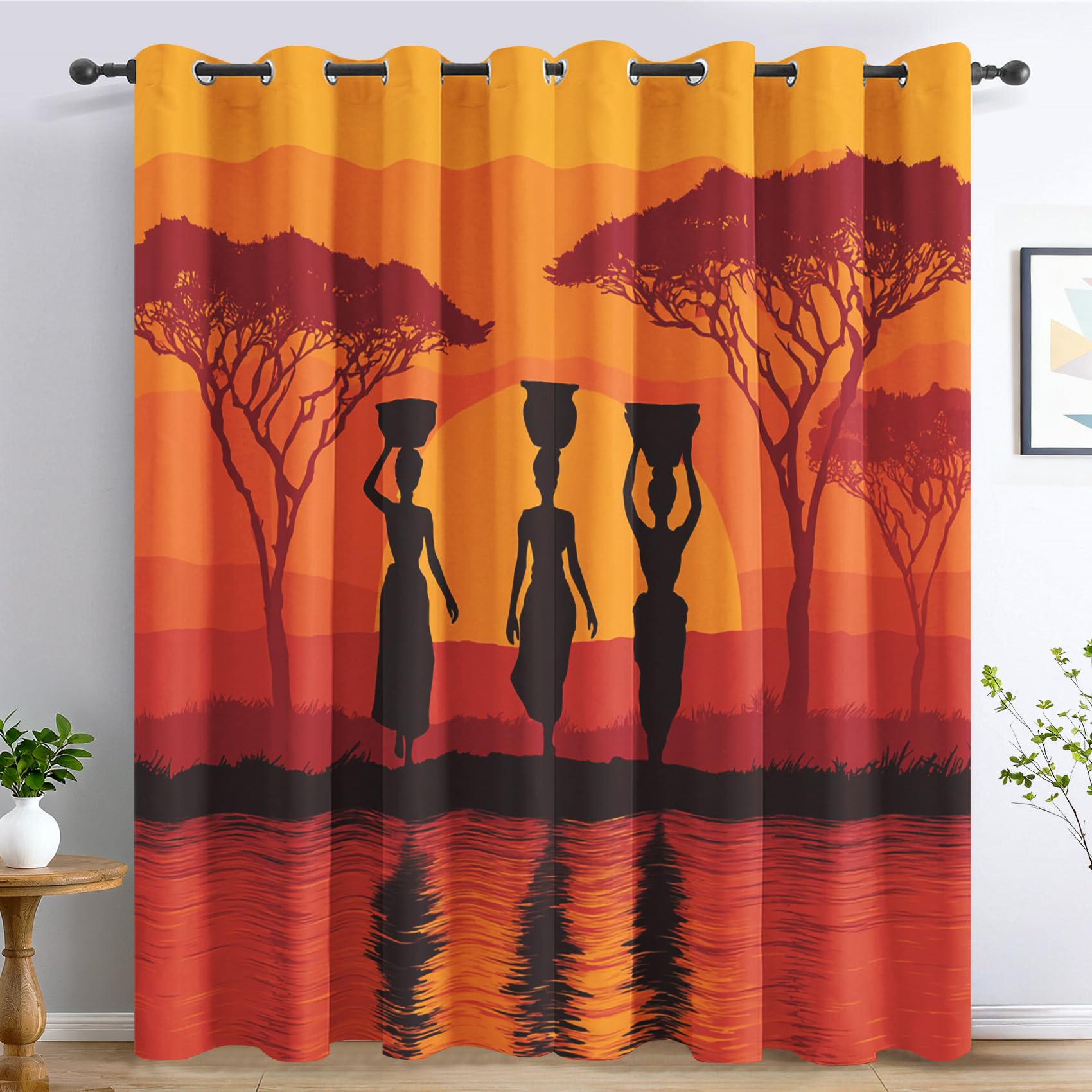 Rideaux femme africaine pour salon et chambre créant une ambiance savane chaleureuse