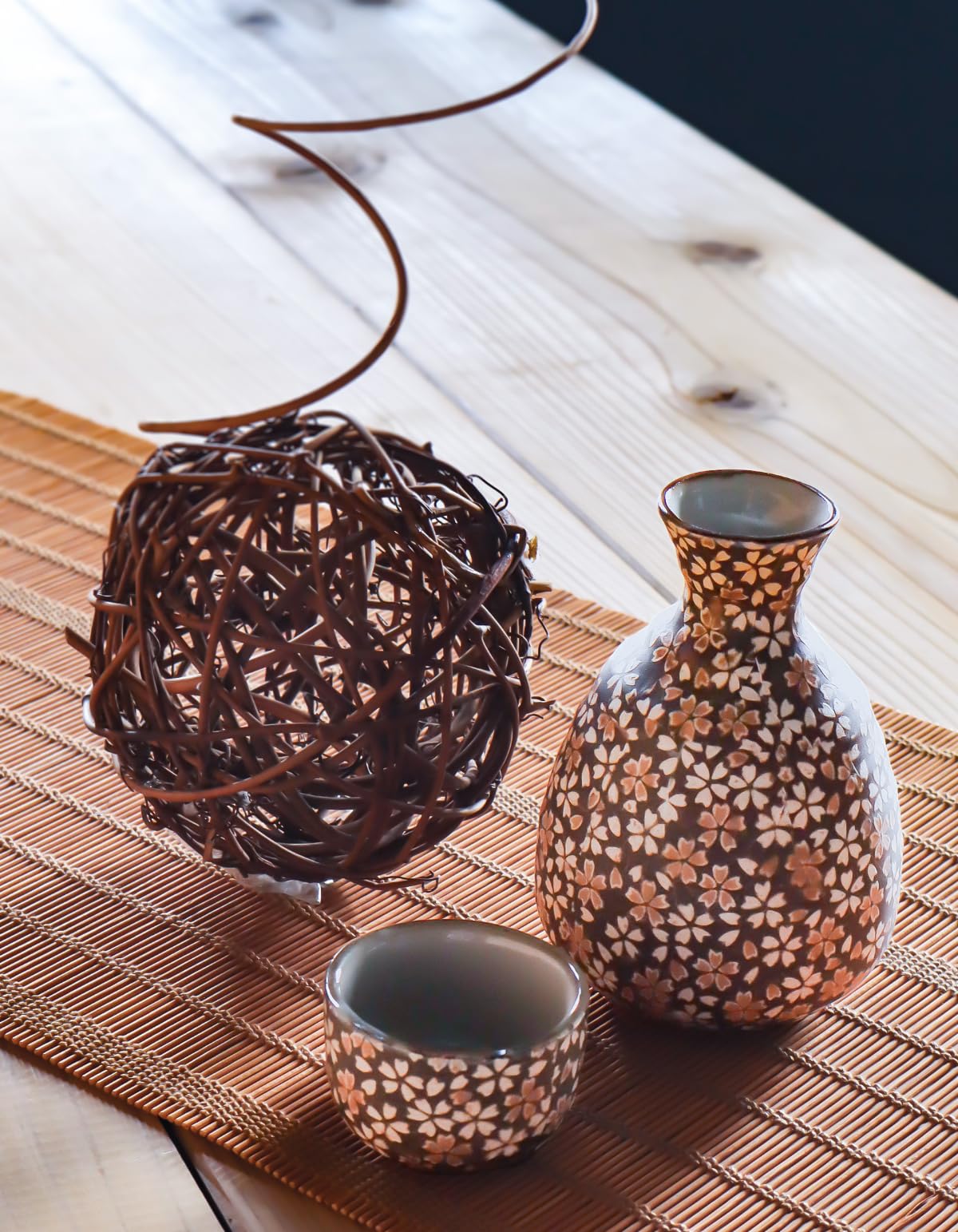 Amazon｜アワサカ(Awasaka) 「 清風 」 花ちらし 紅色盃 お猪口 カップ
