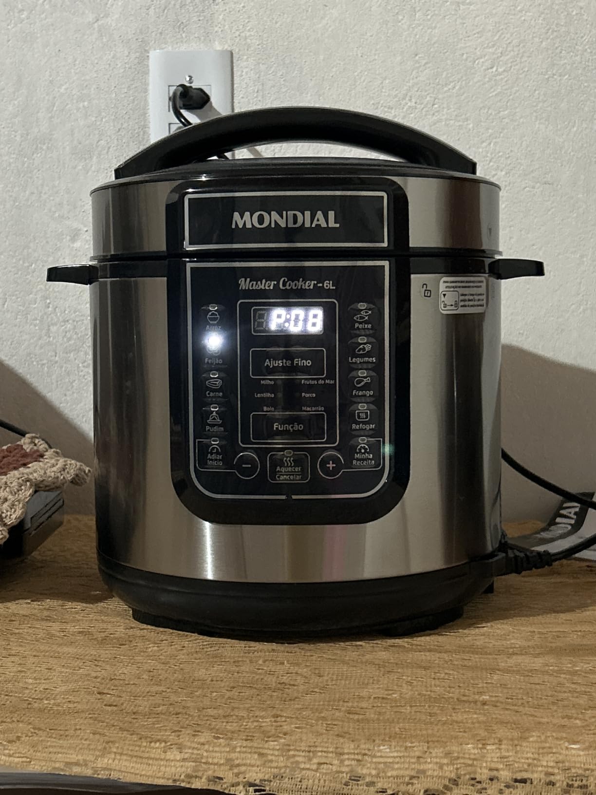 Panela de Pressão Elétrica Digital 6L, Mondial, Preto/Inox, 1000W – PE-60-6L-I